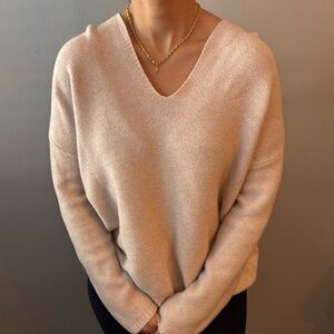 Korye Hooded Sweater